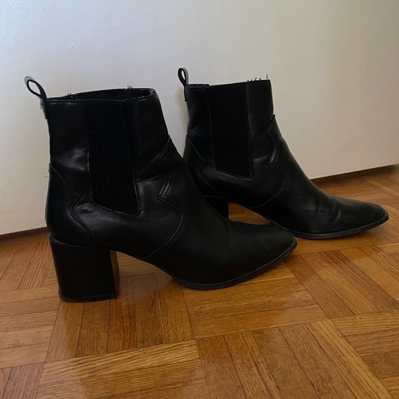 Zara booties - Picture 1 of 4